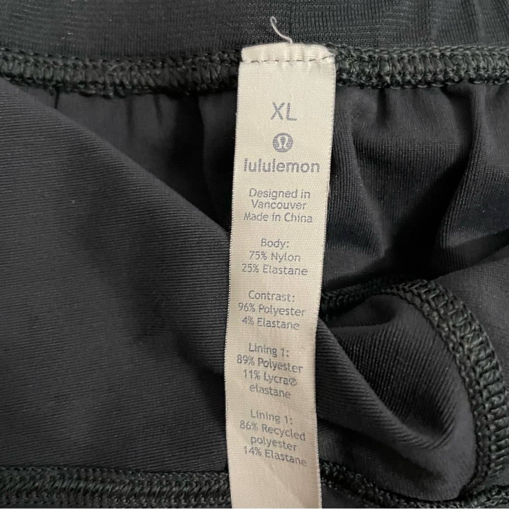 Lululemon Mens Cross Chill Short - Picture 4 of 11
